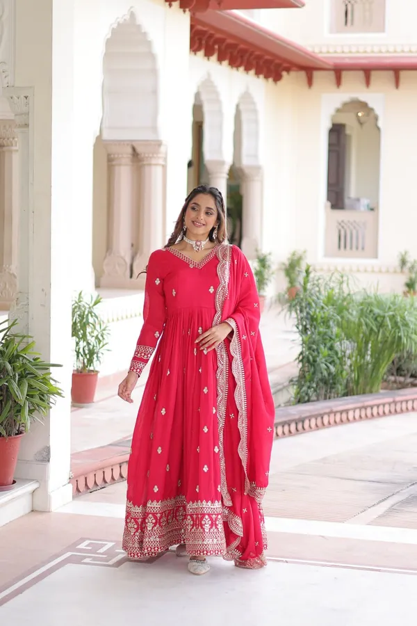 Rani_Vichitrasilk_Gowns_For_Women