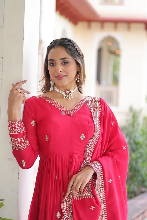 Rani_Vichitrasilk_Gowns_For_Women