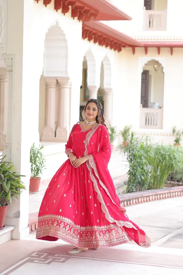 Rani_Vichitrasilk_Gowns_For_Women