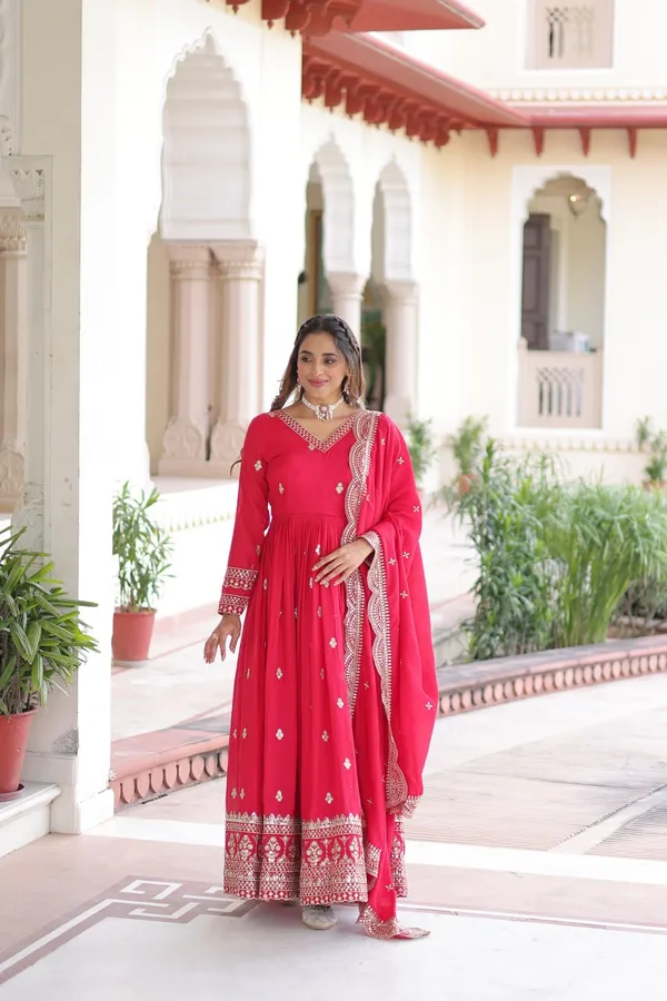 Rani_Vichitrasilk_Gowns_For_Women