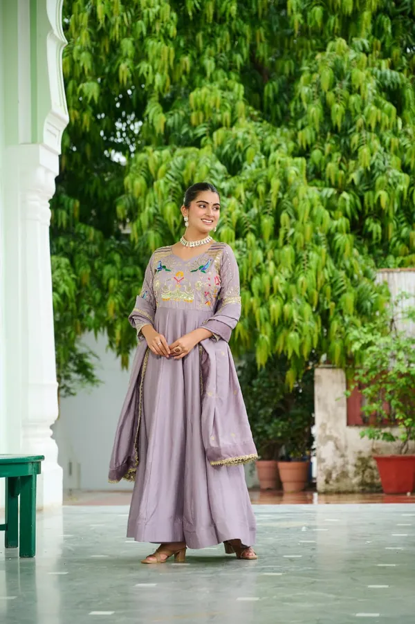 Light_Pueple_Vichitrasilk_Gowns_For_Women