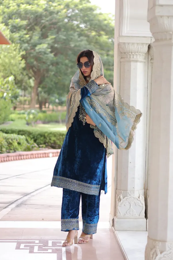 Morpich_Chinnonsilk_Kurti_Pant_For_Women