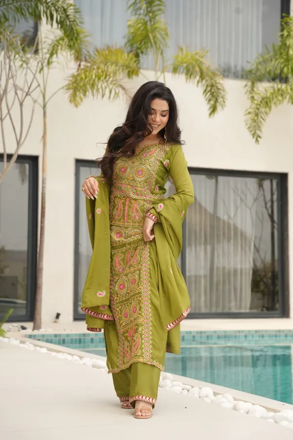 Green_Romansilk_Kurti_Pant_For_Women