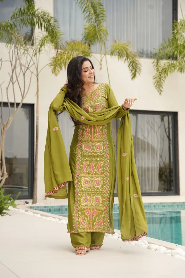 Green_Romansilk_Kurti_Pant_For_Women
