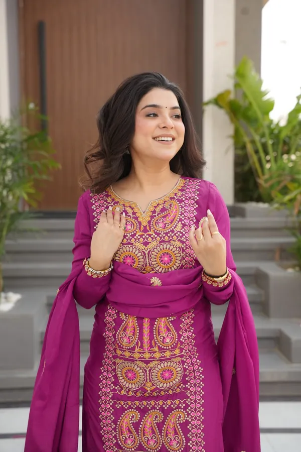 Purple_Romansilk_Kurti_Pant_For_Women