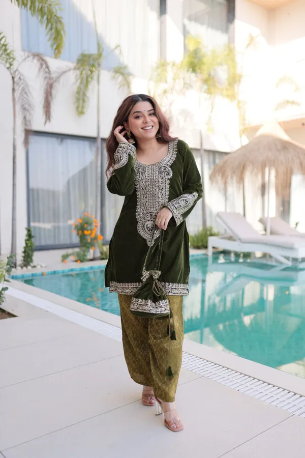 Green_Gmysilk_Kurti_Pant_For_Women