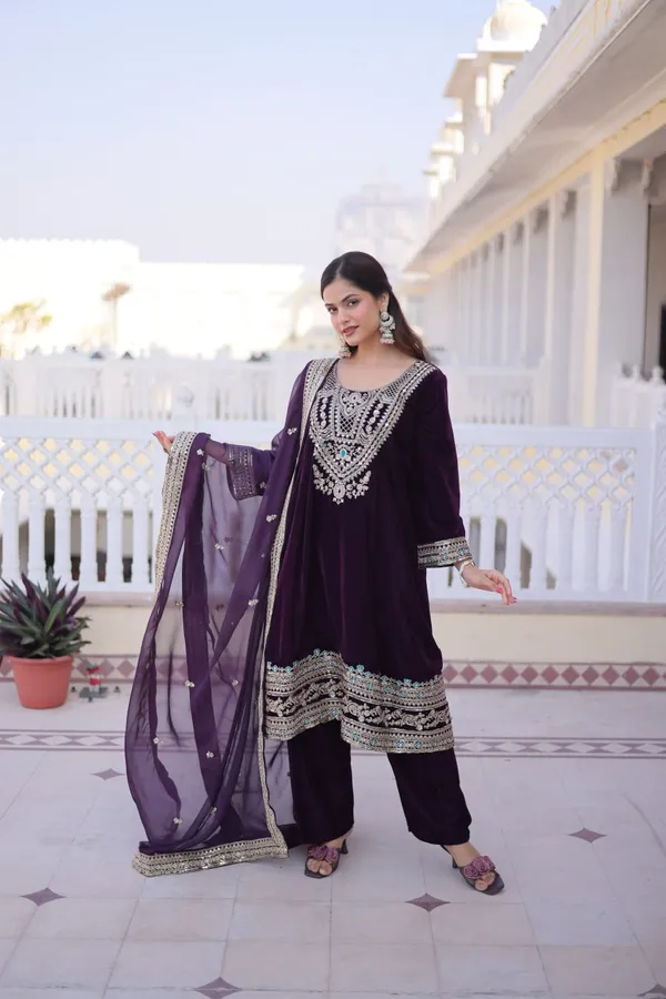 Sky_Blue_Vichitrasilk_Kurti_Pant_For_Women