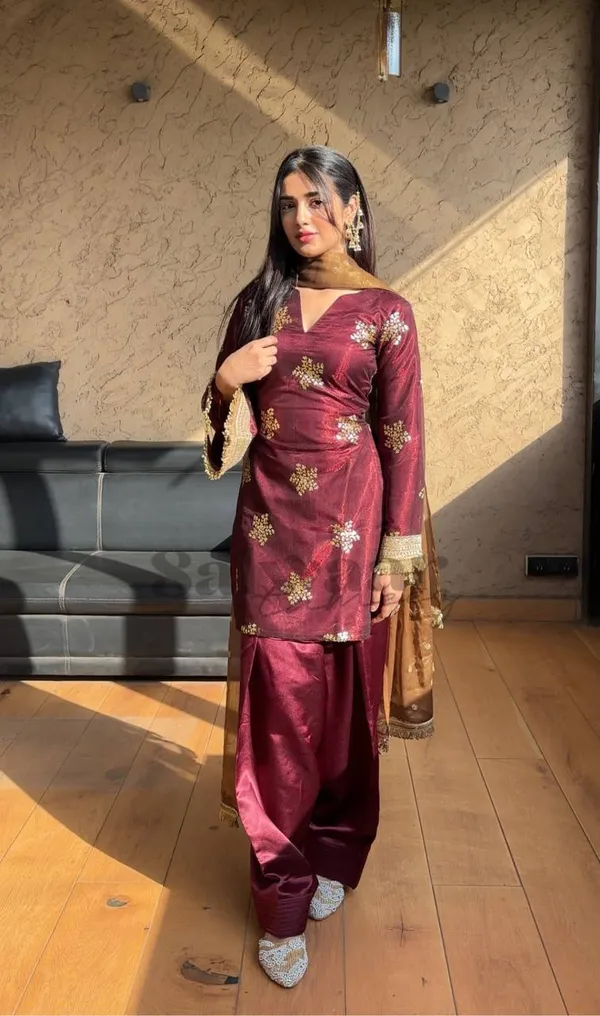 Maroon_Crepsilk_Farshi_Suit_For_Women