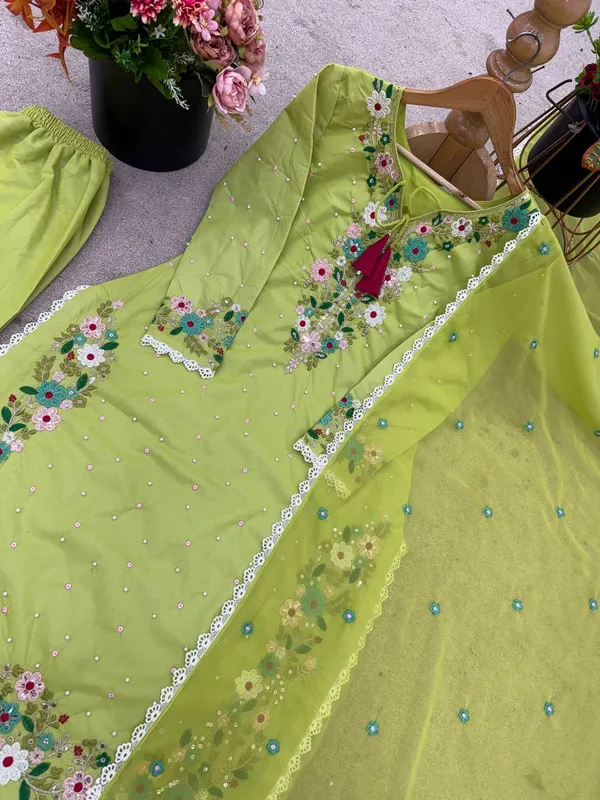 Green_Fauxgeorgette_Kurti_Plazzo_For_Women