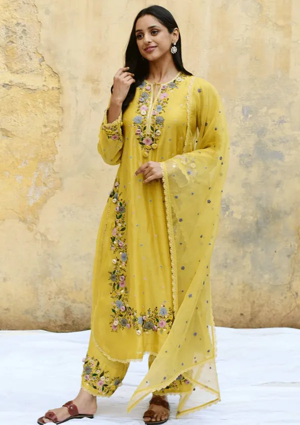 Yellow_Fauxgeorgette_Kurti_Plazzo_For_Women