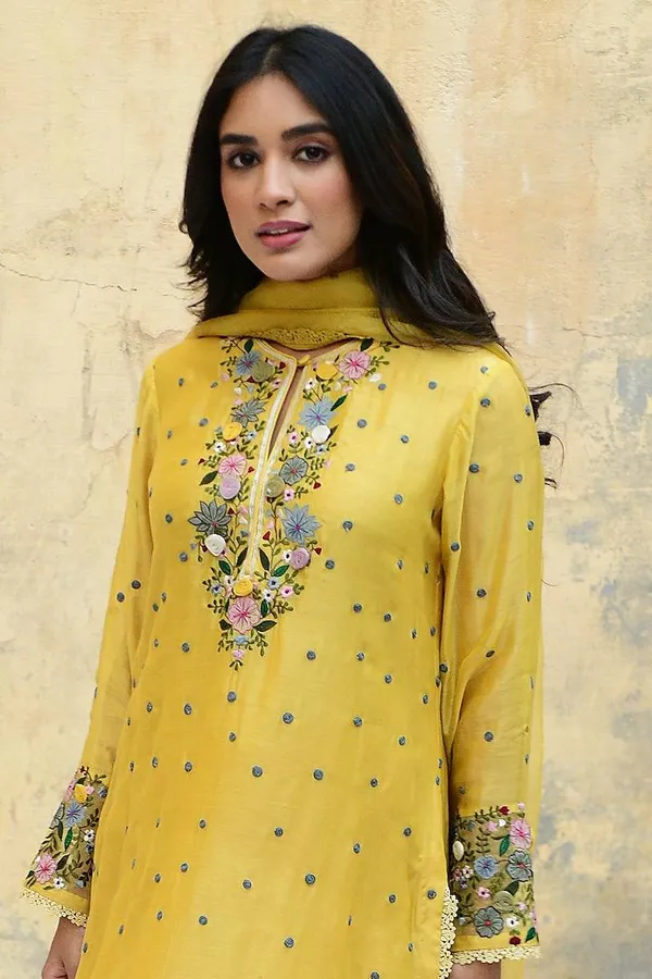 Yellow_Fauxgeorgette_Kurti_Plazzo_For_Women