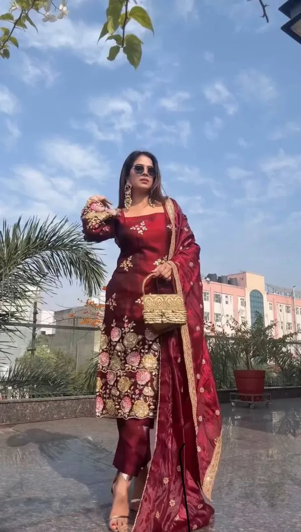 Red_Fauxgeorgette_Kurti_Pant_For_Women
