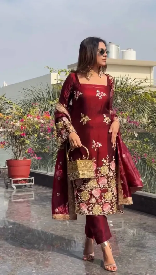 Red_Fauxgeorgette_Kurti_Pant_For_Women