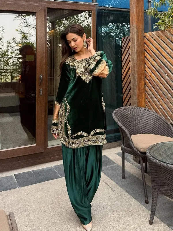 Green_Premium_Velvet_Dress_For_Women