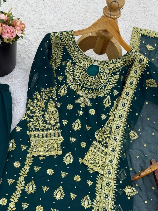 Green_9000Velvet_Kurti_Plazzo_For_Women