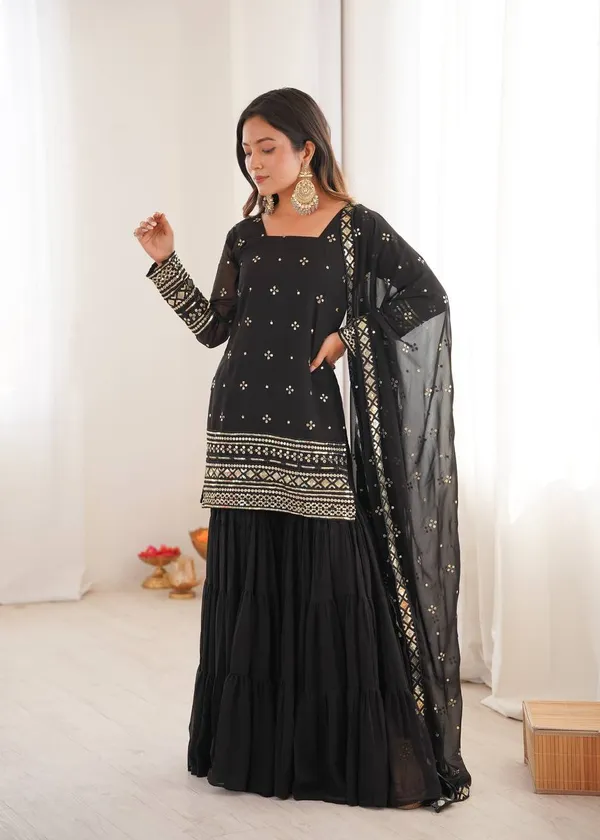 Black_Velvetsequins_Kurti_Plazzo_For_Women