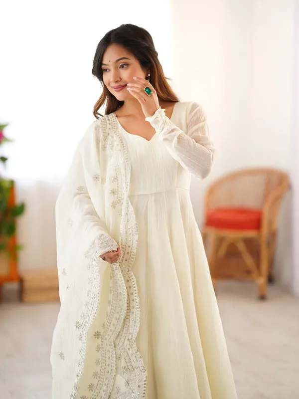 White_Heavy_Designer_Party_Wear_Gown_Dupatta_Set_For_Women