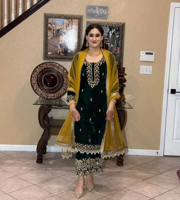 Green_Premium_Velvet_Dress_For_Women