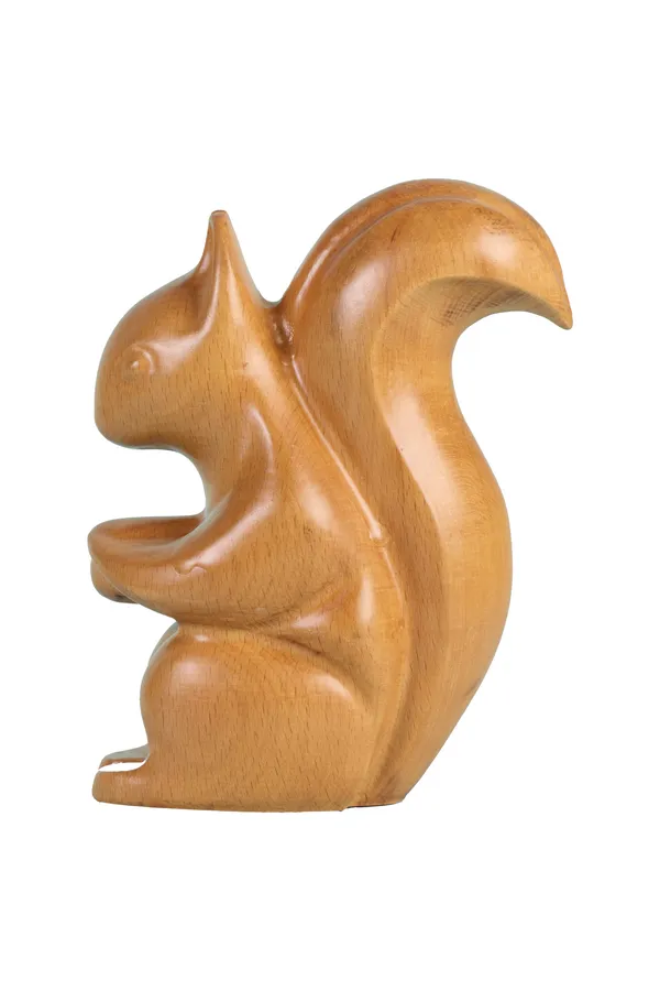 Nutkin_Squirrel_Pinkish_Brown_Steam_Beech_Luxury_Wooden_Sculptures_For_Home_Decor