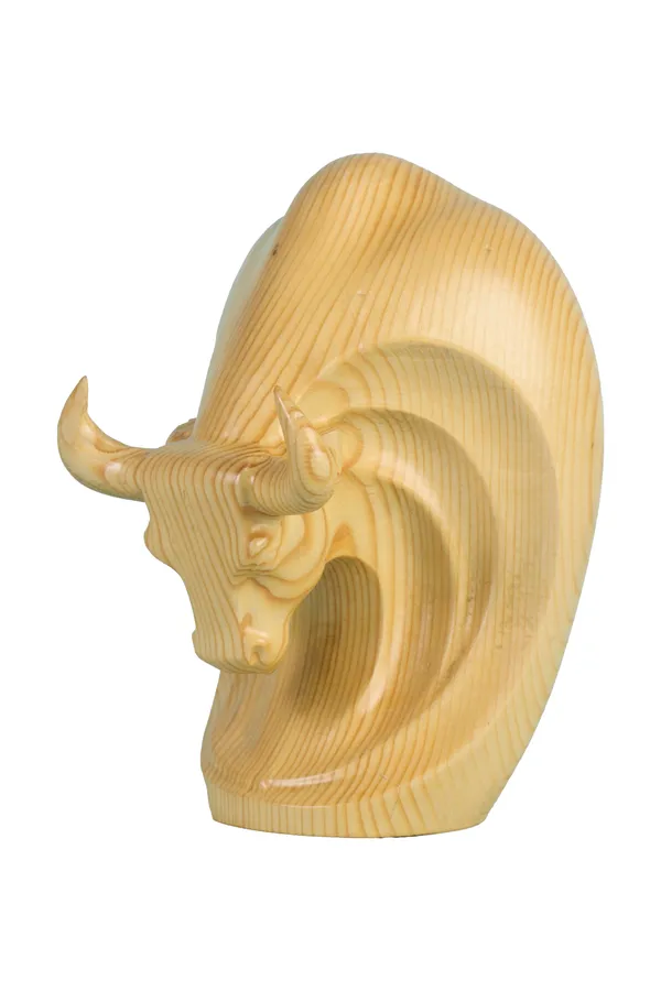 Atlas_Bull_Light_Yellow_Spruce_Wood_Luxury_Wooden_Sculptures_For_Home_Decor