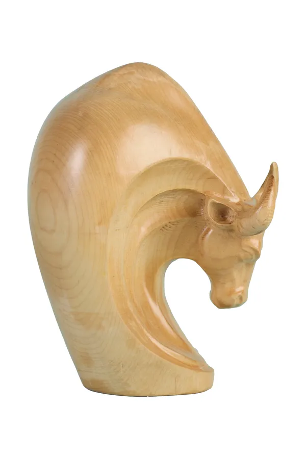 Atlas_Bull_Cream_Beige_Maple_Luxury_Wooden_Sculptures_For_Home_Decor