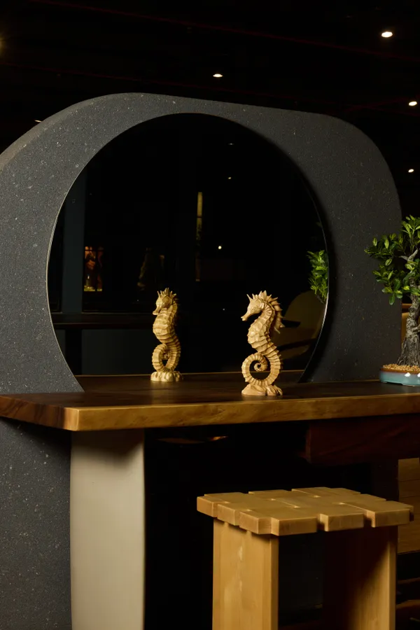Coral_Seahorse_Cream_Beige_Maple_Luxury_Wooden_Sculptures_For_Home_Decor