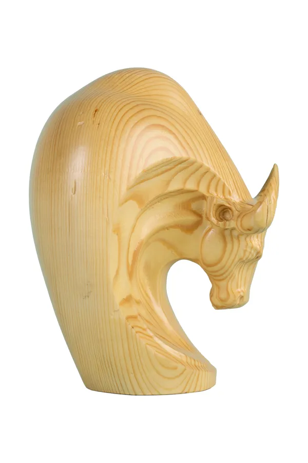 Atlas_Bull_Light_Yellow_Spruce_Wood_Luxury_Wooden_Sculptures_For_Home_Decor