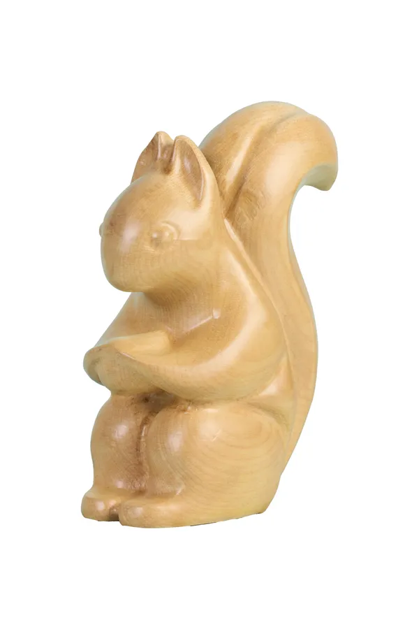 Nutkin_Squirrel_Cream_Beige_Maple_Luxury_Wooden_Sculptures_For_Home_Decor