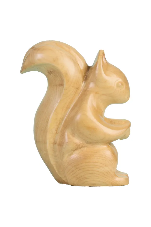 Nutkin_Squirrel_Cream_Beige_Maple_Luxury_Wooden_Sculptures_For_Home_Decor