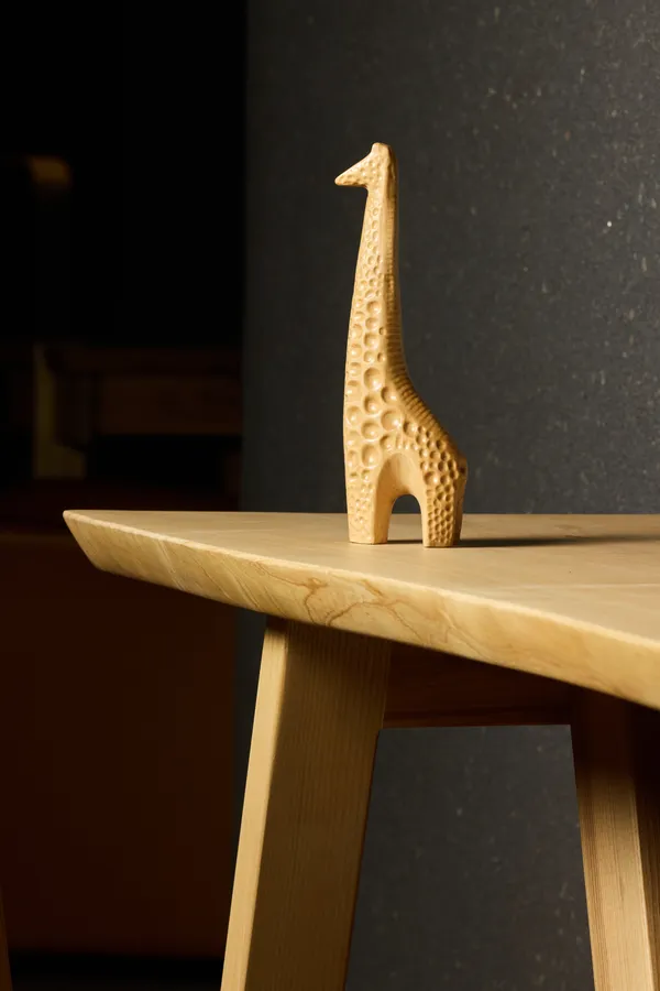 Twiggy_Giraffe_Cream_Beige_Maple_Luxury_Wooden_Sculptures_For_Home_Decor