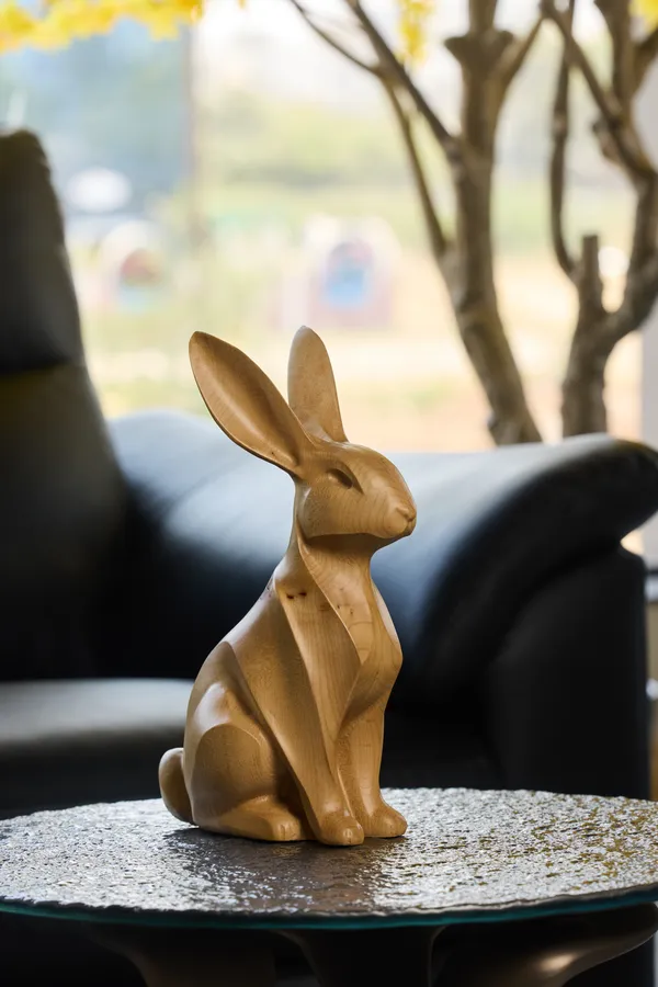 Meadow_Hare_Cream_Beige_Maple_Luxury_Wooden_Sculptures_For_Home_Decor