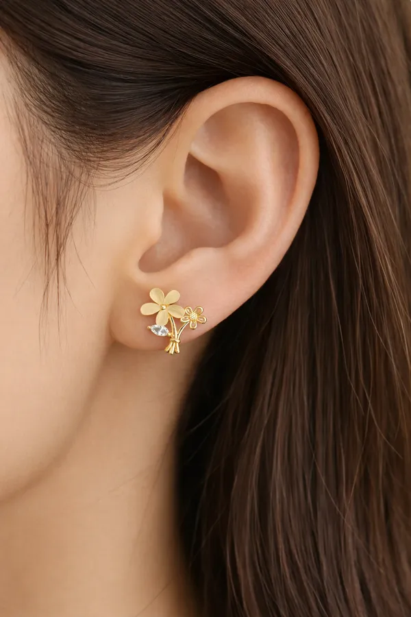 Gold_Plated_White_Flower_Bouquet_Design_Stud_Earrings_For_Women