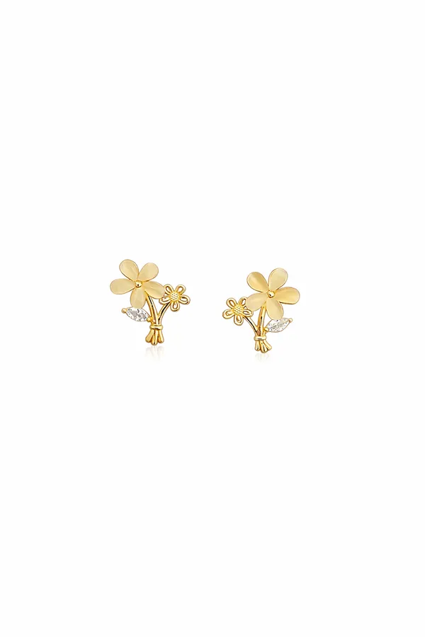 Gold_Plated_White_Flower_Bouquet_Design_Stud_Earrings_For_Women