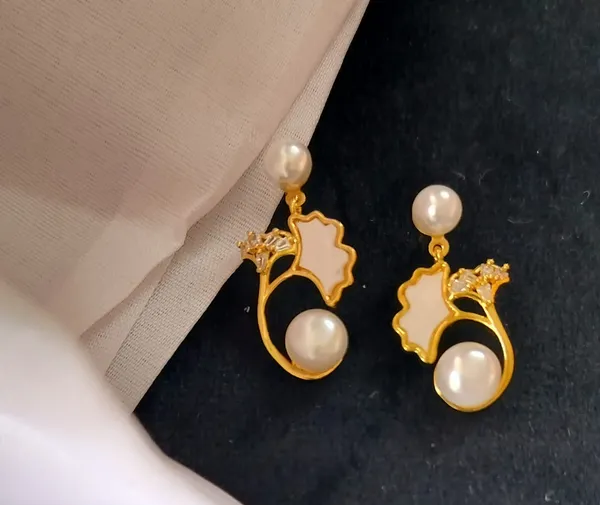 Gold_Plated_Black_Star_Bow_Drop_Earrings_And_Pearl_And_White_Floral_Drop_Earrings_For_Women_Pack_Of_2