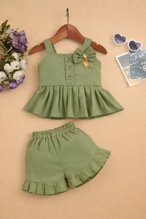 Green_Baby_Soft_Cotton_Summer_Stylish_Sleeveless_Top_And_Shorts_Set_With_Bow_For_Kids