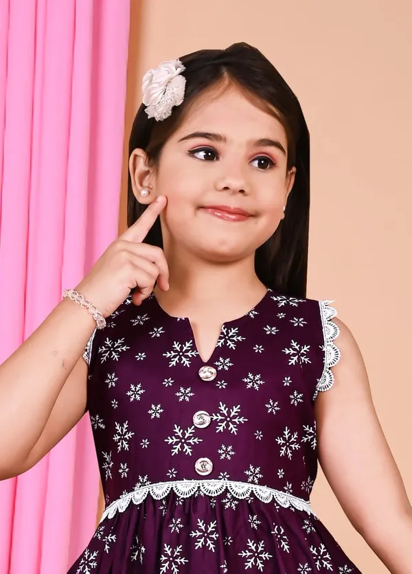 Sky_Blue_And_White_Stylish_Party_And_Festive_Wear_Outfit_Sleeveless_Printed_Kurti_With_Palazzo_Set_For_Kids(Pack_Of_2)