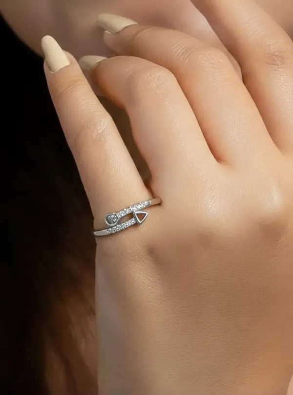 Silver_925_Cz_Stone_Ring_Sparkling_Finish_For_Female