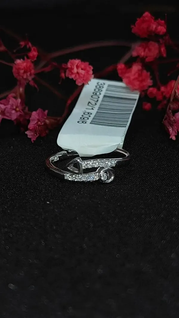 Silver_925_Cz_Stone_Ring_Sparkling_Finish_For_Female