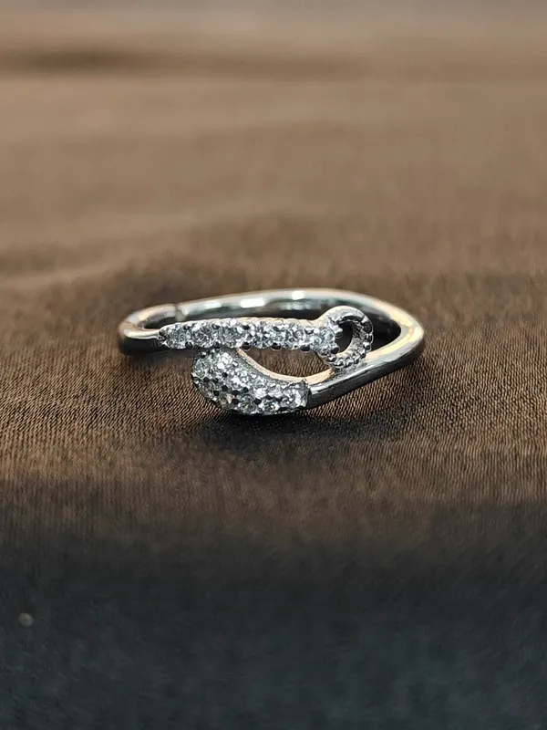 Silver_Adjustable_Open_Ring_For_Female