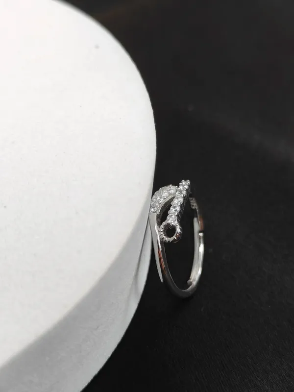 Silver_Adjustable_Open_Ring_For_Female