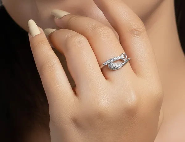 Silver_Adjustable_Open_Ring_For_Female