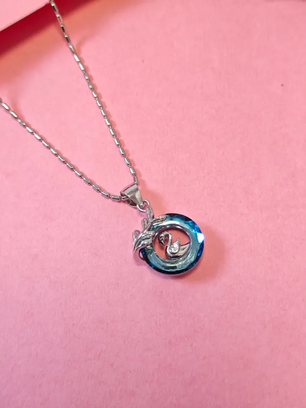 Sterling_Silver_Swan_Crystal_Pendant_For_Female