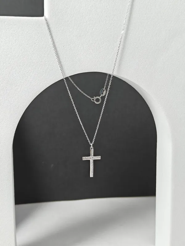 Sterling_Silver_Cross_Diamond_Chain_Pendant_For_Female