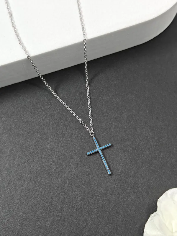 Sterling_Silver_Cross_Pendant_Adorned_With_Turquoise_Necklace_For_Female