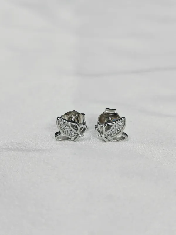 Silver_Ethnic_Design_Earrings_For_Female