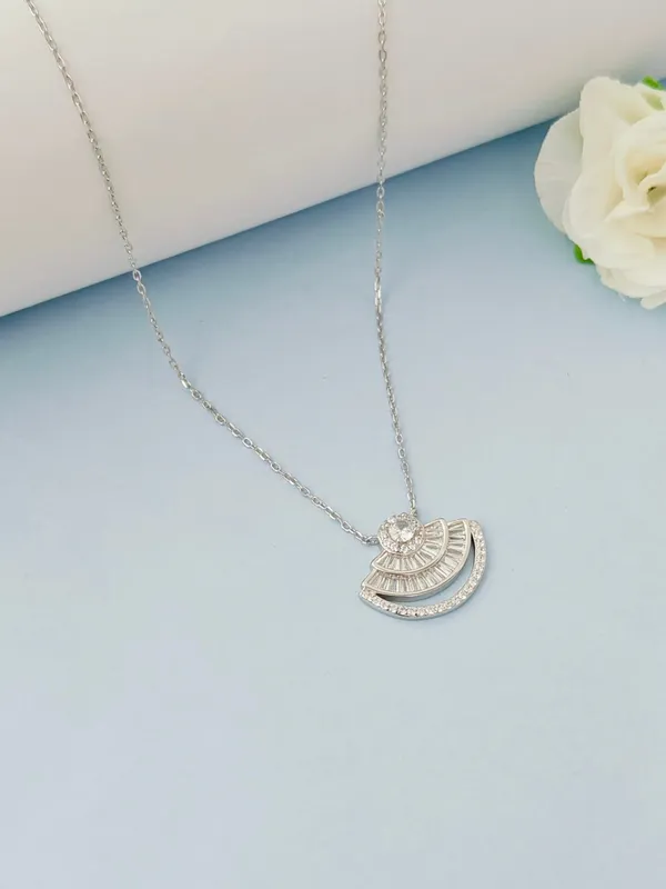 Sterling_Silver_Fan_Round_Diamond_Pendant_For_Female