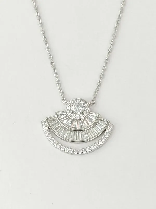 Sterling_Silver_Fan_Round_Diamond_Pendant_For_Female