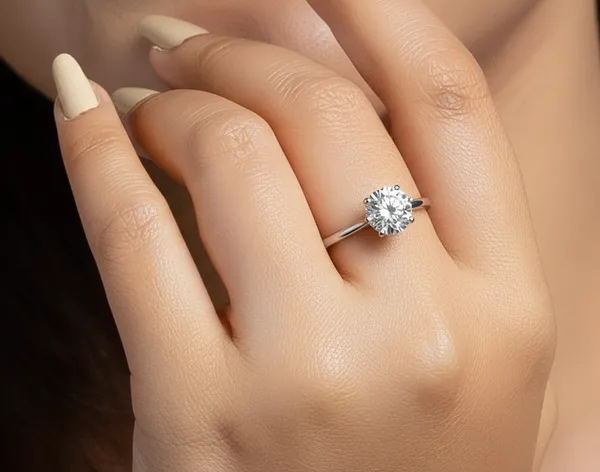 Silver_Fancy_Ring_For_Female