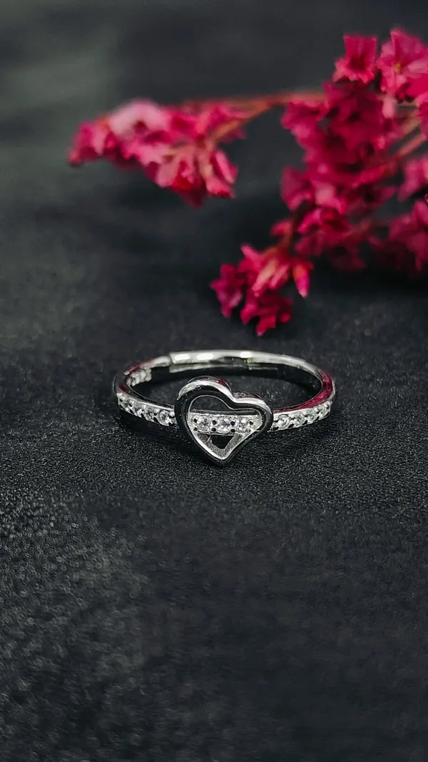 Silver_Gorgeous_Cocktail_Ring_For_Female