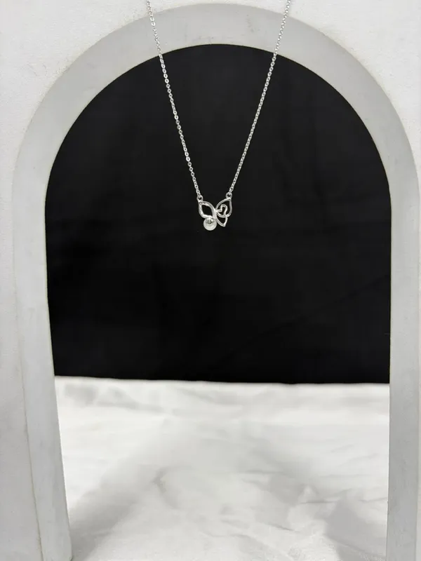 Silver_Handcrafted_925_Chain_With_Pendant_For_Female